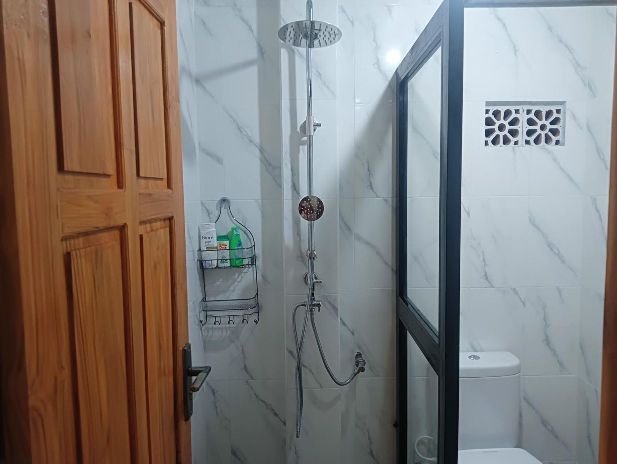 Buda'S Homestay Lemukih Buleleng  Екстер'єр фото